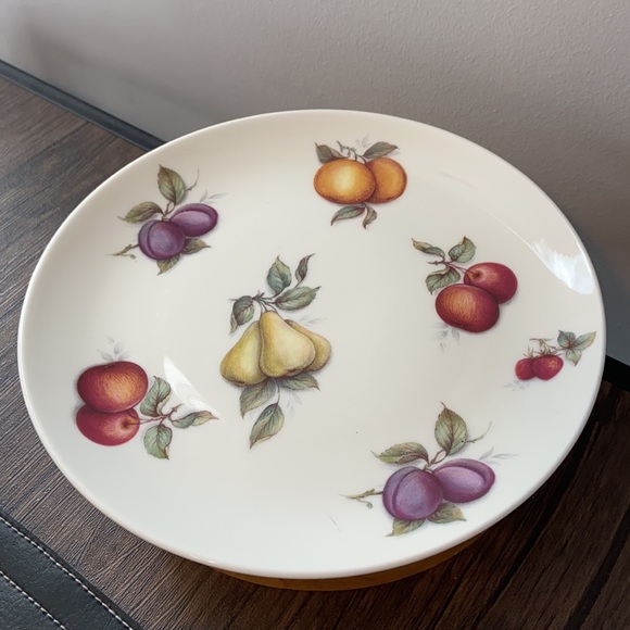 Four (4) Springfield Bone China fruited salad plates 7.5” - Picture 7 of 9